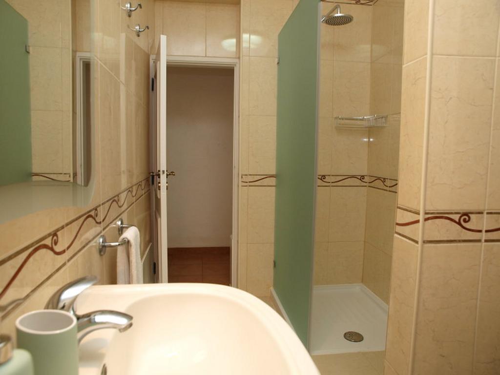 Henri'S Apartments - City Centre Lagos Eksteriør bilde